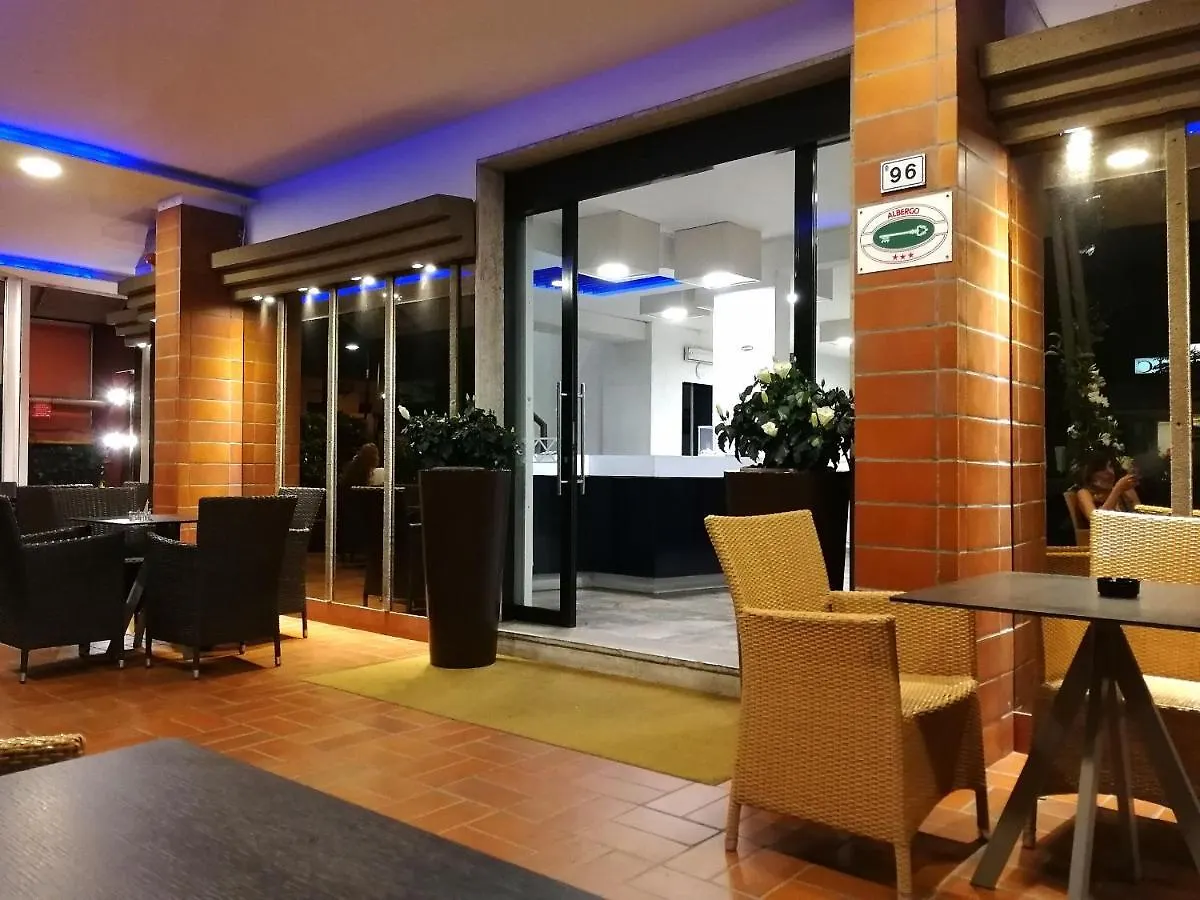 Hotel Diplomatic Riccione 3*,